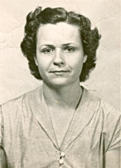 Gwendolyn C. Walsh - Photo 2