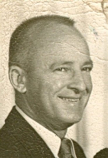 Charles Simon, Jr. - Photo 3