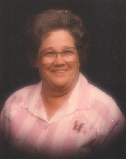 Betty Lee Jackson - Photo 3