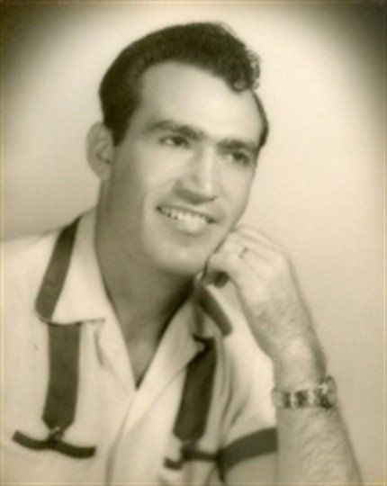 Dennis E. Hunter - Photo 3