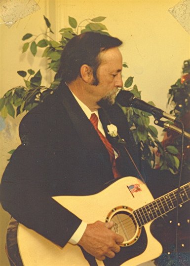 Robert Earl "Little Bob" Arens - Photo 2