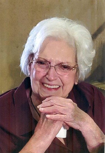 Rose Marie Lapoint Reese - Photo 2