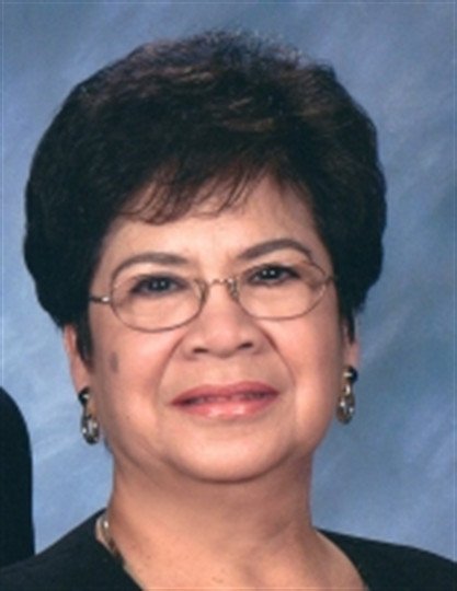 Olivia "Ollie" Aleman Vergara - Photo 2