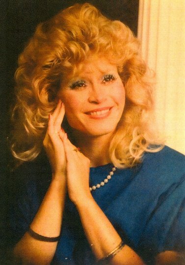 Robin Prescott Wallace - Photo 2