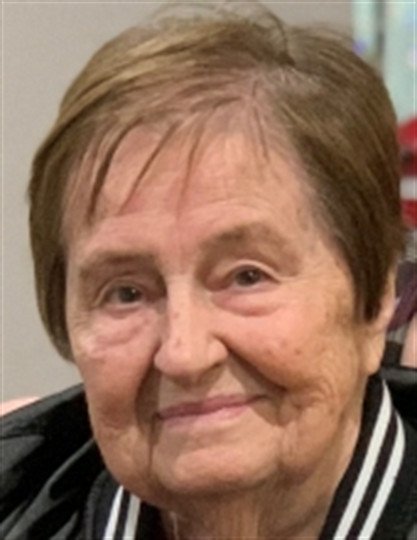 Emily Clay Beeler Howlett - Photo 2