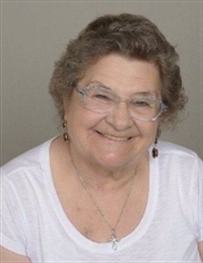 Lucy Ioan Robbins - Photo 2