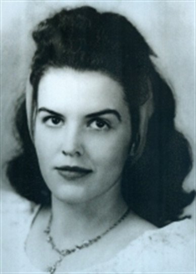 Billie Louise Bourgeois - Photo 3