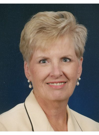 Shannon Smith - Photo 3