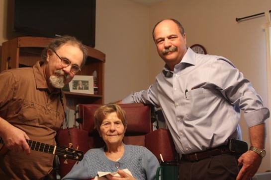 Arlene W Pacetti - Photo 2