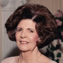 Iris Daigle - Photo 2