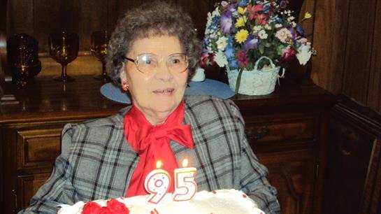 Hazel Lucille Jones - Photo 8