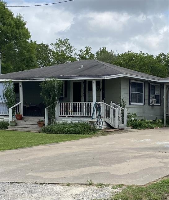 Calvin Joseph Loncon - Photo 3