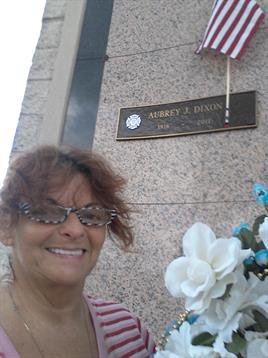 Lovey D. Barron - Photo 5