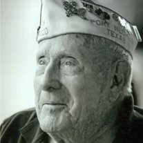 Everett Dennis Wills - Photo 2