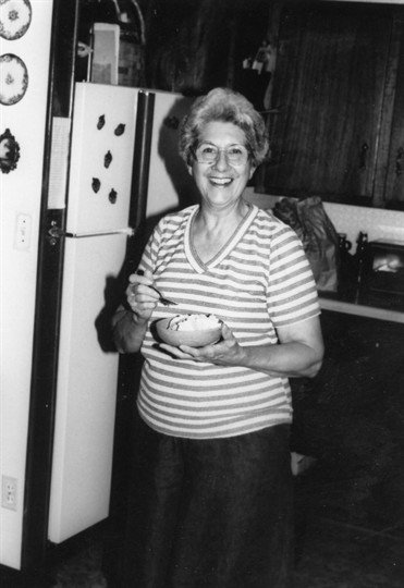 Edia S. Delcambre - Photo 2