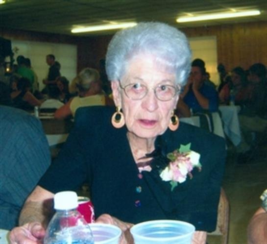 Rose Lee England - Photo 6