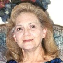 Miriam Hebert - Photo 2