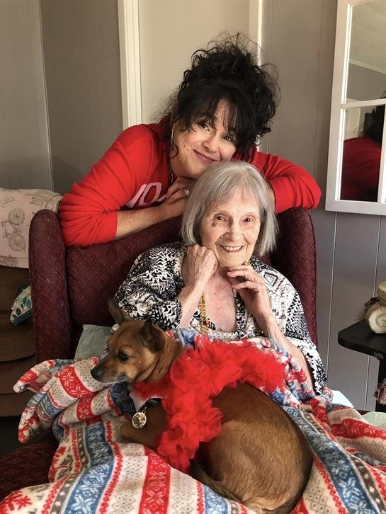 Annie Elizabeth Guarnere - Photo 2