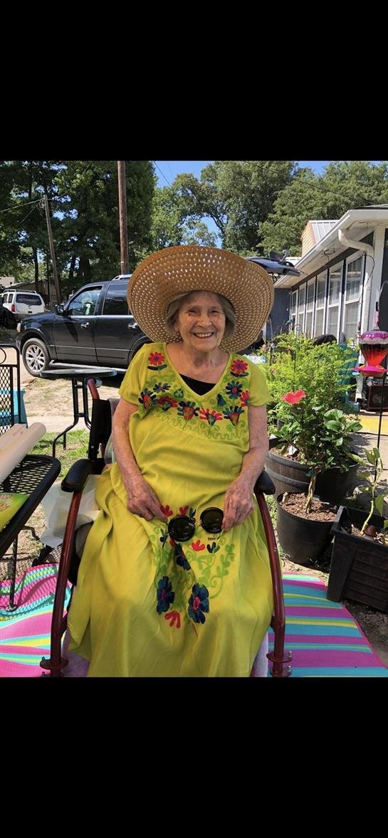 Annie Elizabeth Guarnere - Photo 3