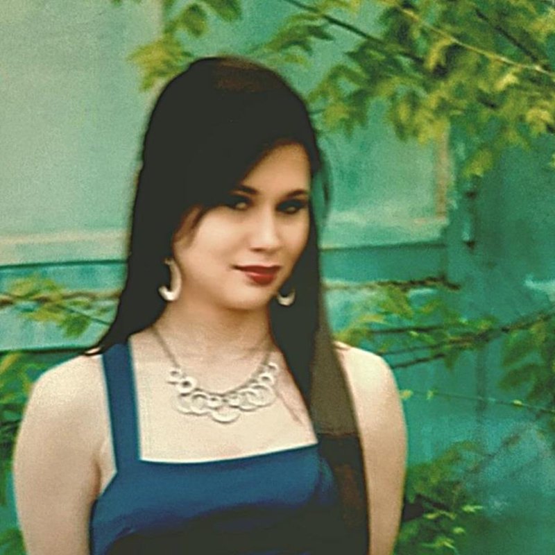 Sarah May Louise Flowers - Photo 2