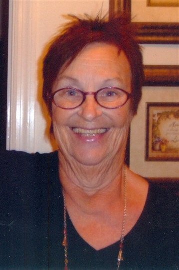 Loretta Ann Lee - Photo 2