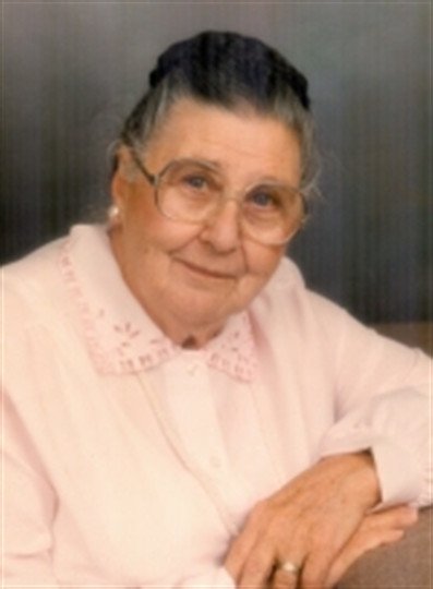 Gloria "Sis" Nolan - Photo 2