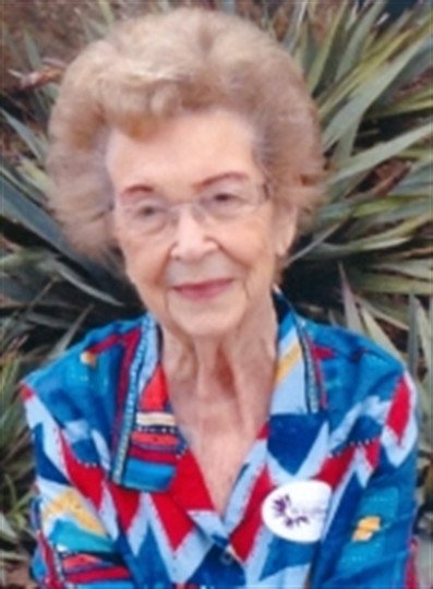 Elizabeth "Betty" Benton - Photo 2