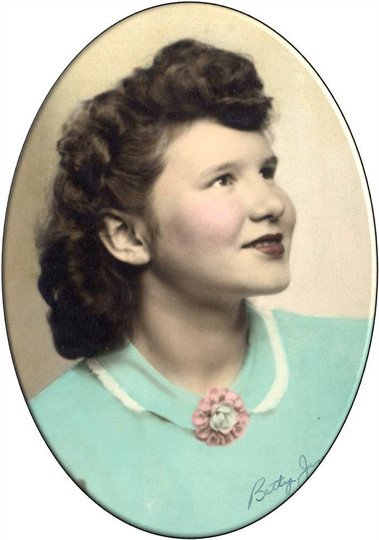 Betty Jane East - Photo 4