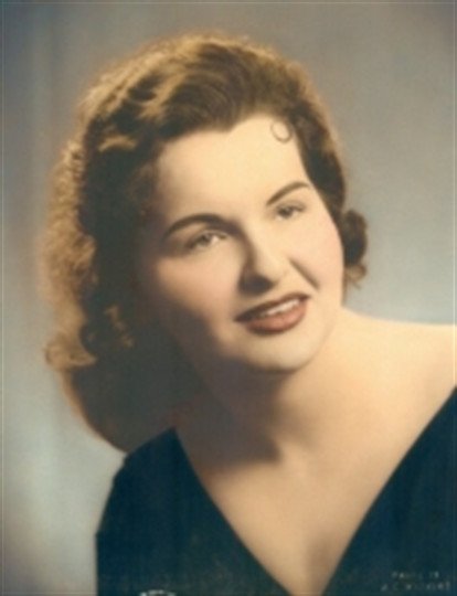 Mary Beth Isenblitter - Photo 3