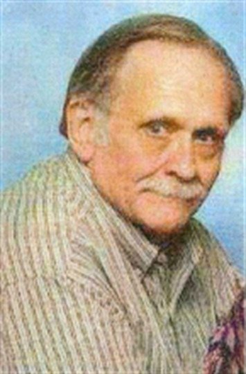 James F. Laing - Photo 3