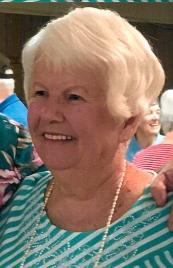 Maudie M. Neeb - Photo 3