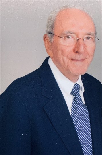 Troy Gladney Reynolds - Photo 2