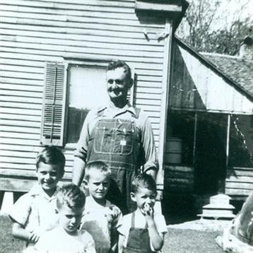 Lola Francis Lange - Photo 10