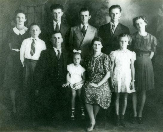 Lola Francis Lange - Photo 4