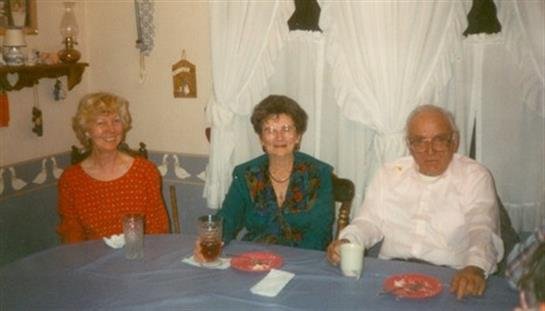 Lola Francis Lange - Photo 11