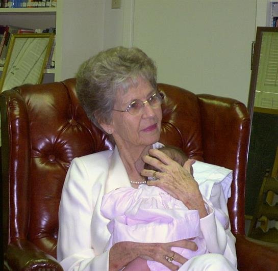Mary Frances Hammond - Photo 3