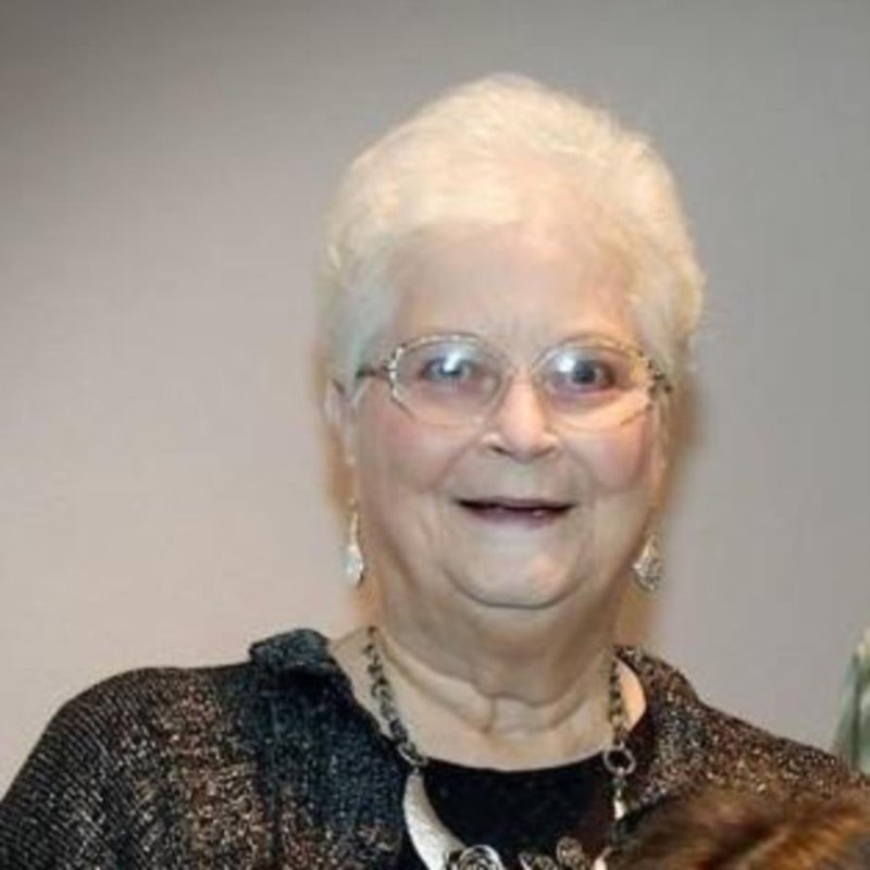 Billie Faye Riley - Photo 4