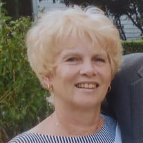 Dianne "Dee Dee" Pillitere