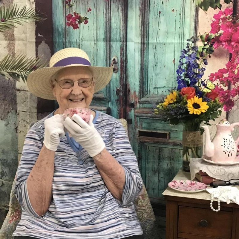 Della (Hranicky) Landry - Photo 2