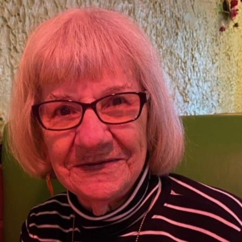 Carolina Ann Roddam - Photo 2