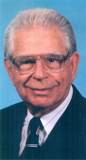 Cecil Wilson Holstead - Photo 2