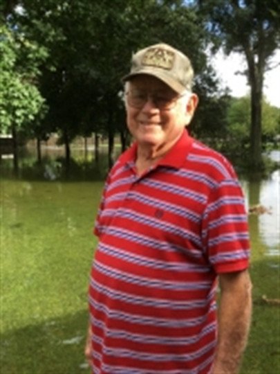 Thomas E. Hoyt - Photo 2